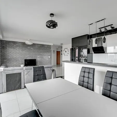 Grand Apartments - Luxury Apartment On The 11Th Floor With A View Of The Old Town Gdansk Exterior photo